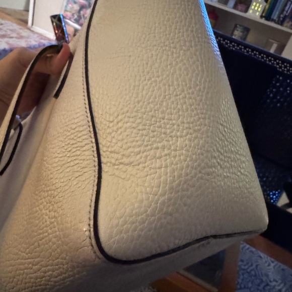 GUCCI SWING TOTE IN IVORY WITH COA💕💕💕 - Picture 9 of 13